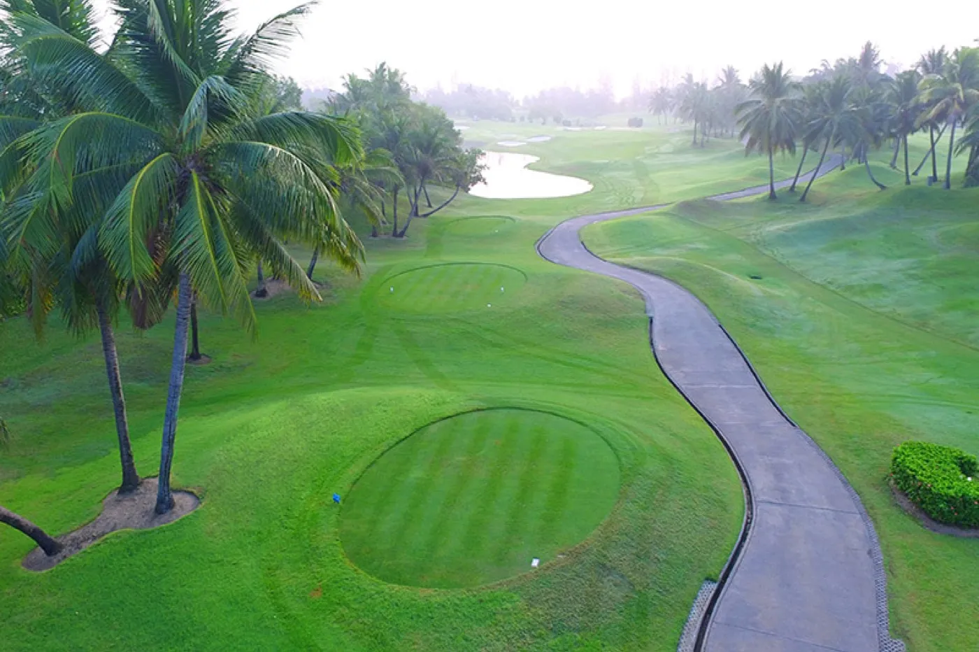 Alpine Golf Club — golf course in Pathum Thani — ภาพที่ 2 จาก 10