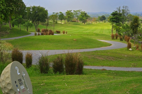 Bonanza Golf & Country Club — golf course in Khao Yai