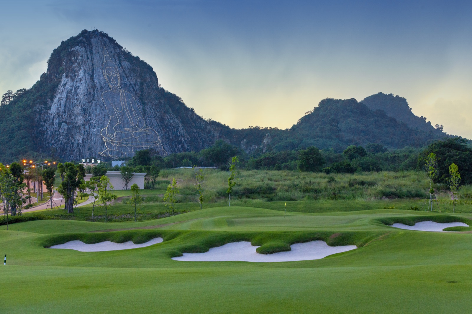 Chee Chan Golf Resort — golf course in Pattaya