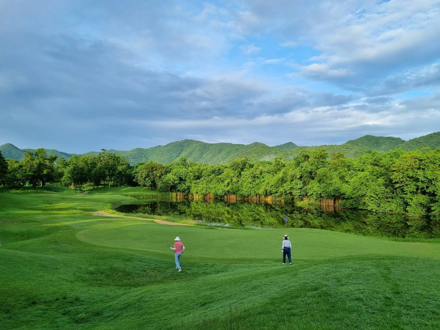 Dragon Hills Golf & Country Club — golf course in Kanchanaburi