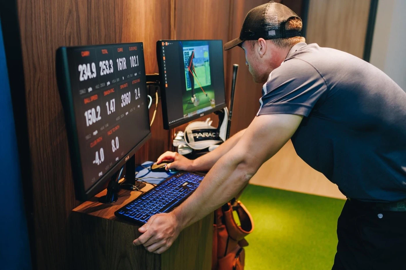 Fairway Golf and City Club — golf simulator in Bangkok