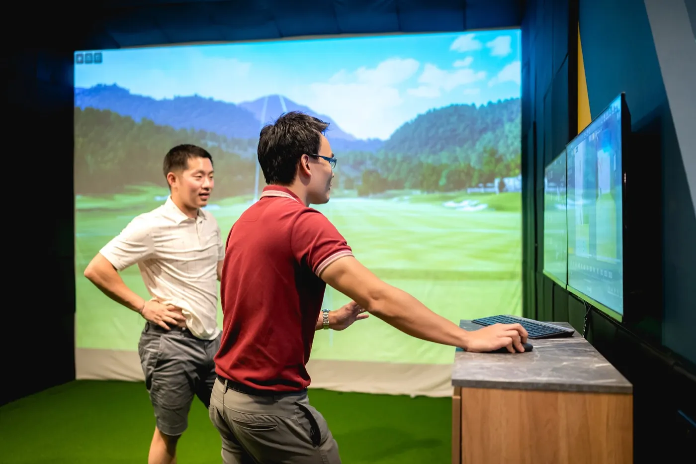 Front9 Indoor Golf & Academy — golf simulator in Bangkok — ภาพที่ 10 จาก 10