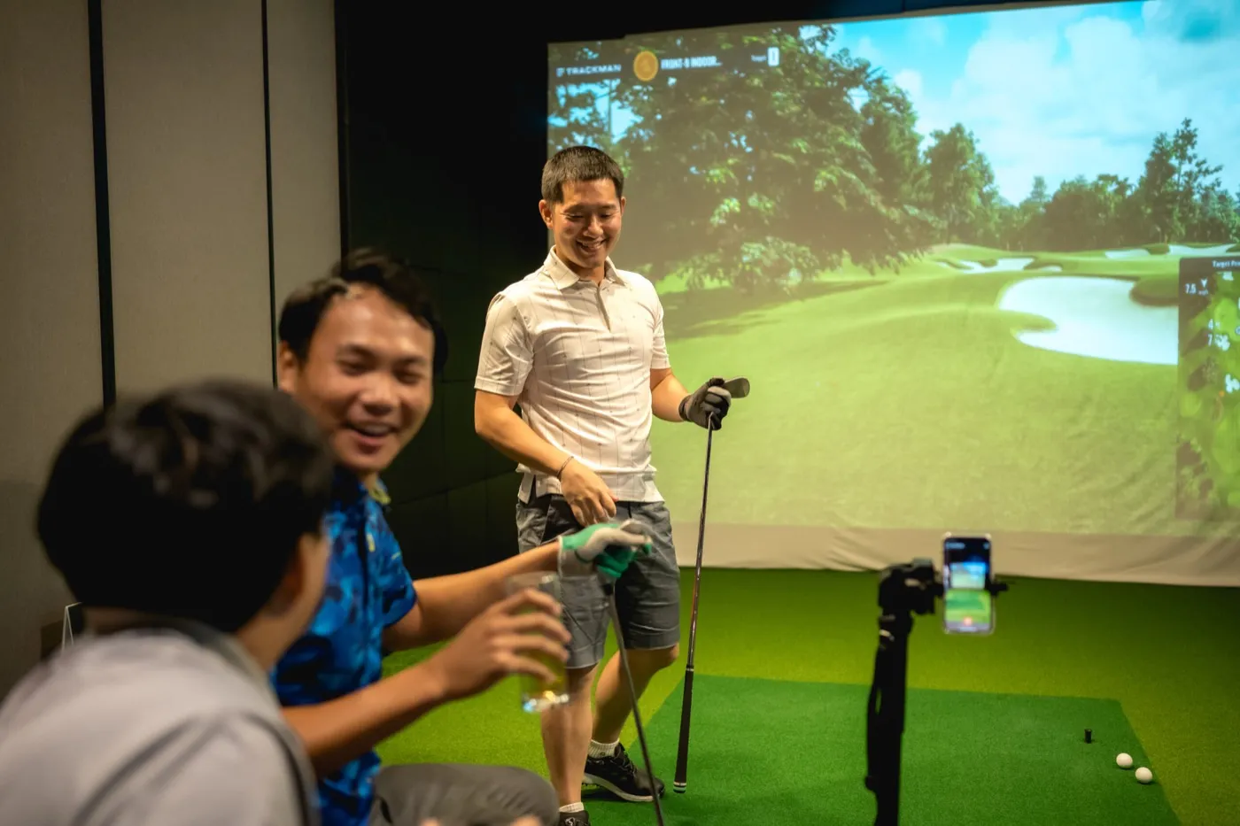 Front9 Indoor Golf & Academy — golf simulator in Bangkok — ภาพที่ 3 จาก 10