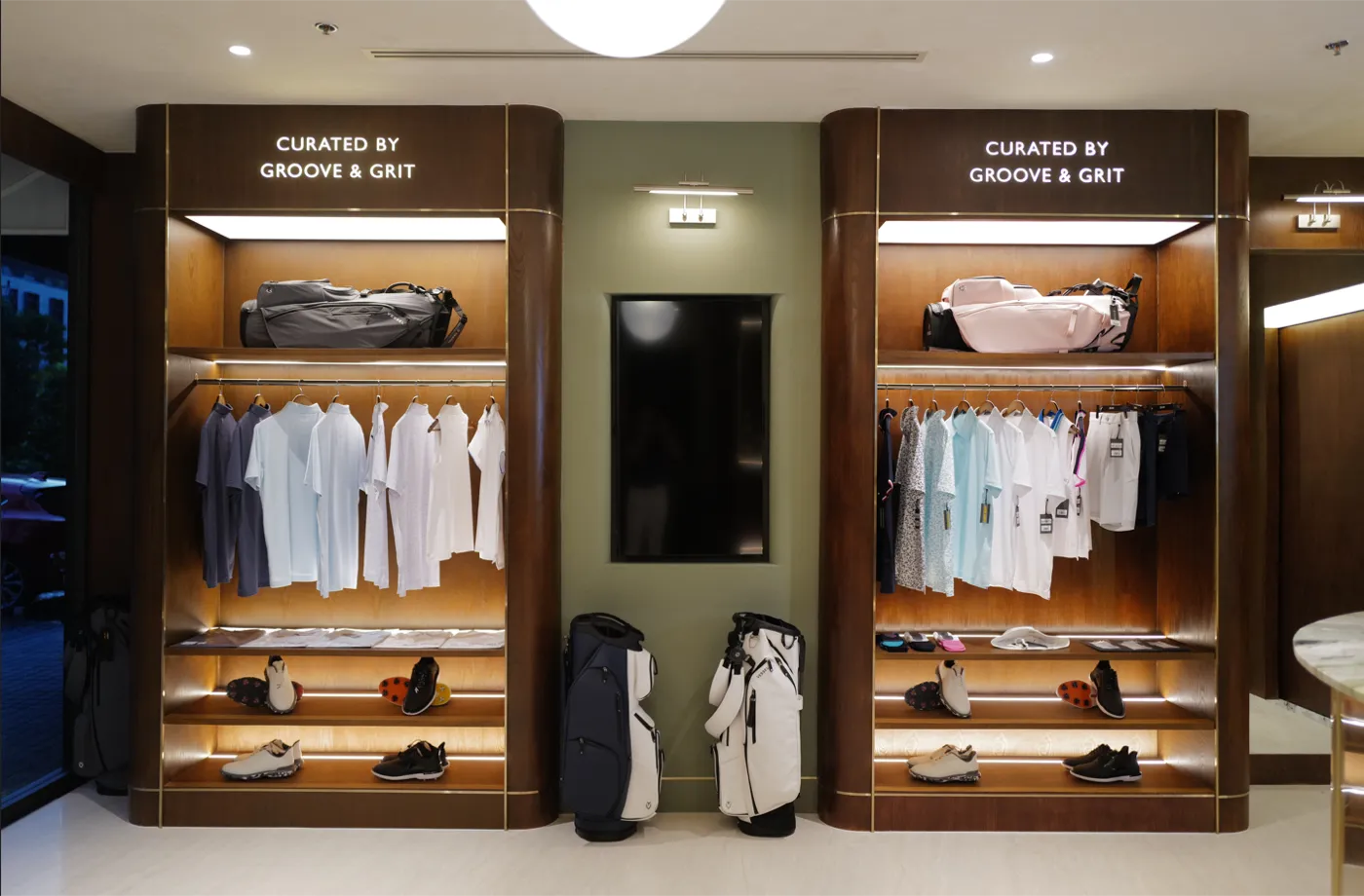 Groove & Grit Golf & Bar — golf simulator in Bangkok