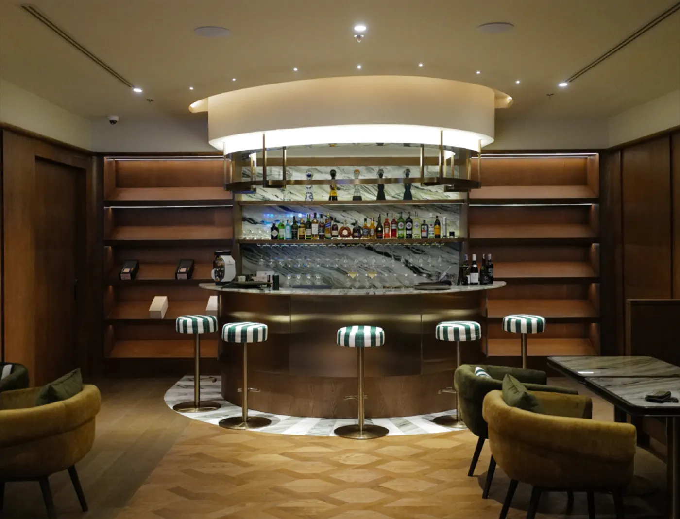 Groove & Grit Golf & Bar — golf simulator in Bangkok — ภาพที่ 6 จาก 8