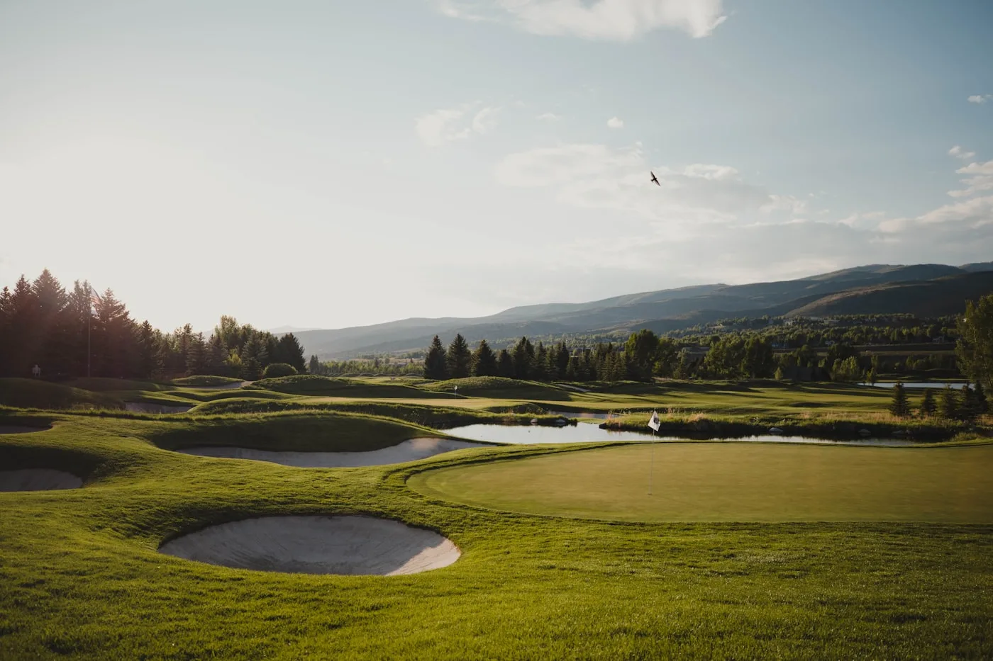 Golf courses near me: how to find the closest round in Bangkok
