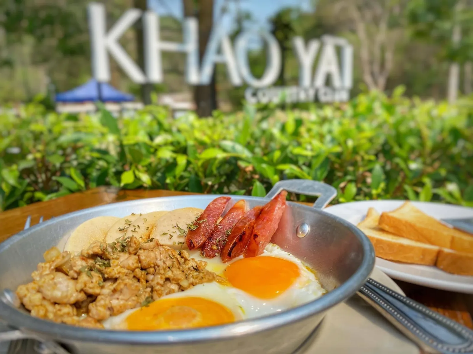 Khao Yai Country Club — golf course in Khao Yai
