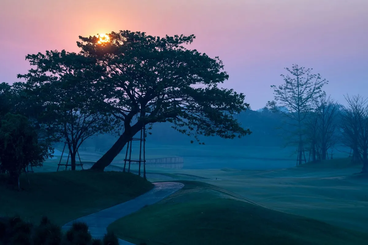 Nikanti Golf Club — golf course in Nakhon Pathom