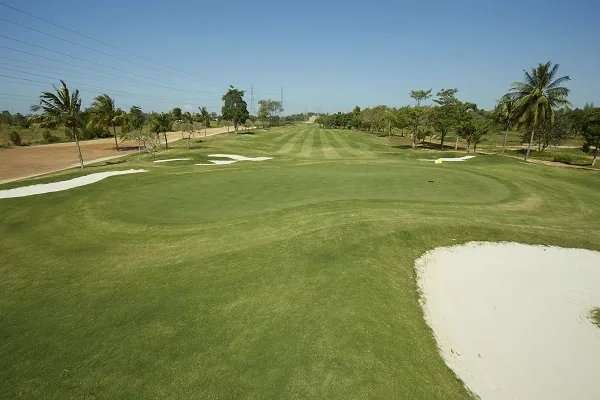 Pattaya Country Club — golf course in Chonburi — photo 3 of 4