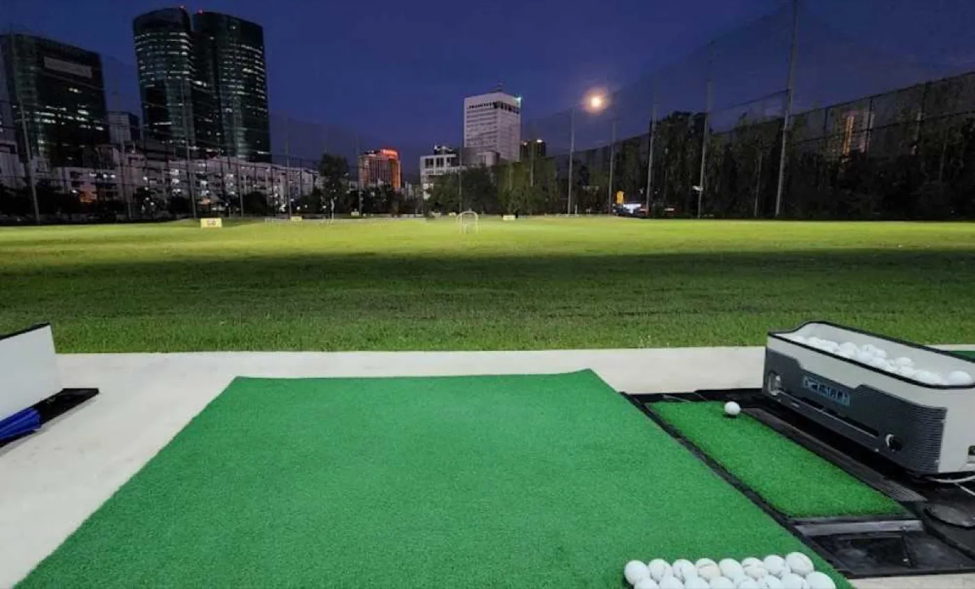 Rot Fai Golf Driving Range — golf course in Bangkok — ภาพที่ 3 จาก 5