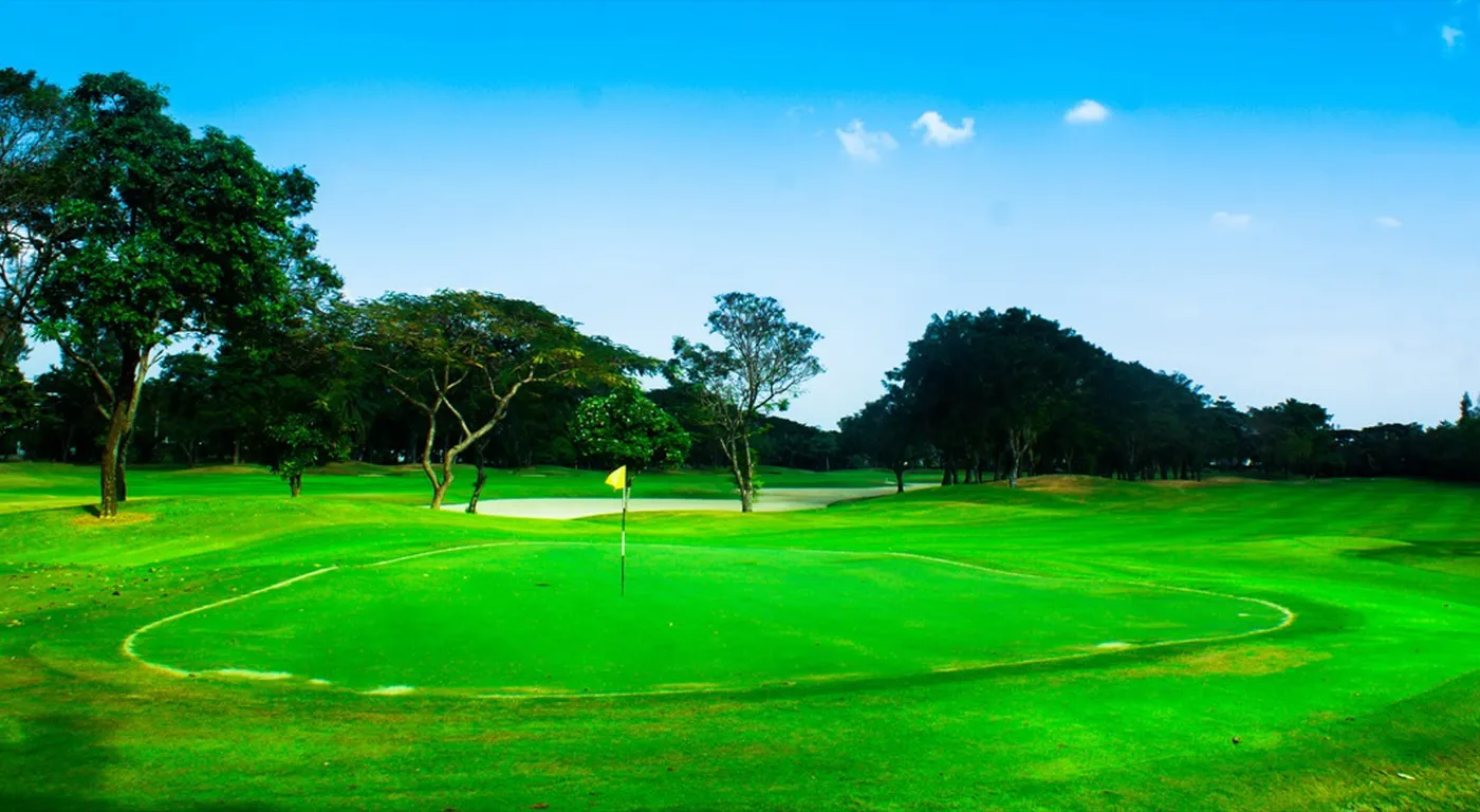 The Legacy Golf Club — golf course in Bangkok