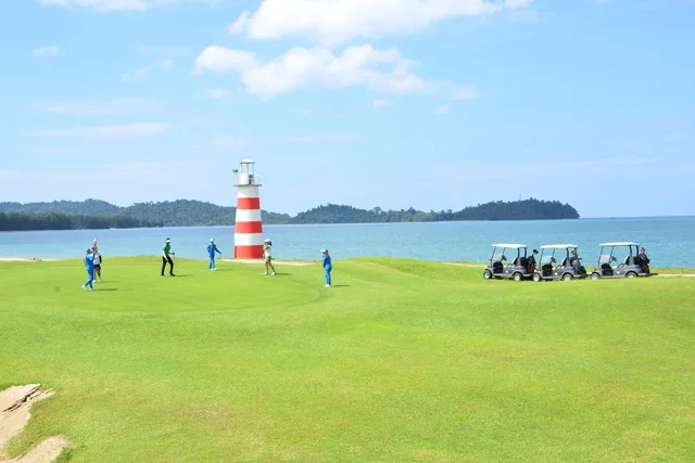 Tublamu Navy Golf Course — golf course in Phuket — photo 3 of 5