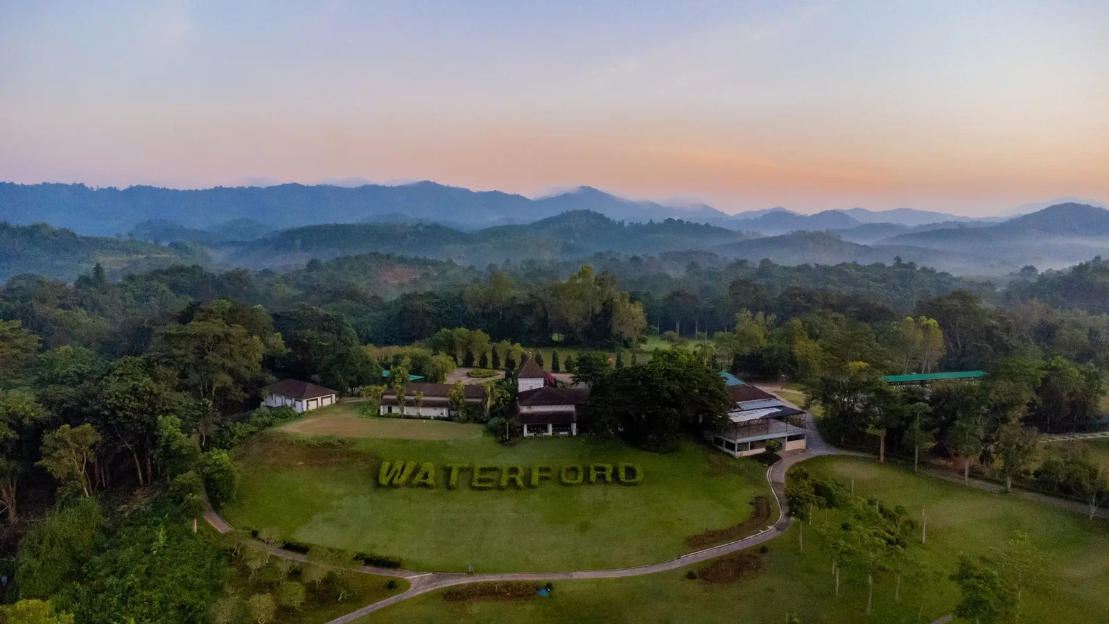 Waterford Valley Golf Club Chiang Rai — golf course in Chiang Rai